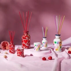 LIMITED EDITION Ipuro Love Is Love Geschenkset 7 LIMITED EDITION Ipuro Love Is Love Geschenkset -Ipuro Verkaufsgeschäft IPU2188 5 Raumduft Set